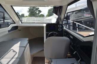 Quicksilver Activ 675 Weekend + Mercury 200hp (Stocked) - Image 18