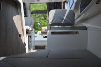 Quicksilver Activ 675 Weekend + Mercury 200hp (Stocked) - Image 38