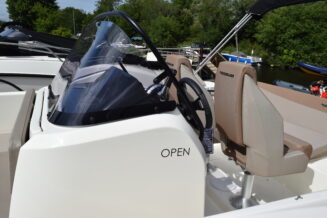 Quicksilver Activ 605 Open+ Mercury 115hp CT - Image 26