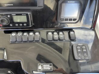 Beneteau Antares 9 OB | Twin Suzuki 200hp | 2019 - Image 17