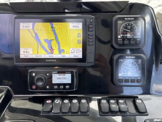 Beneteau Antares 9 OB | Twin Suzuki 200hp | 2019 - Image 18