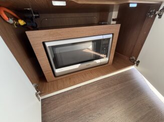 Beneteau Antares 9 OB | Twin Suzuki 200hp | 2019 - Image 30