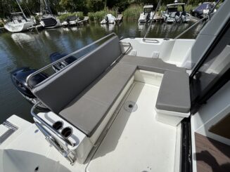 Beneteau Antares 9 OB | Twin Suzuki 200hp | 2019 - Image 40