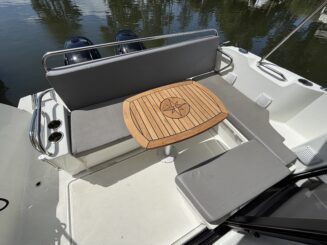 Beneteau Antares 9 OB | Twin Suzuki 200hp | 2019 - Image 10