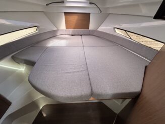 Beneteau Antares 9 OB | Twin Suzuki 200hp | 2019 - Image 38