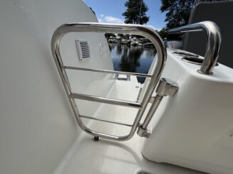 Beneteau Antares 9 OB | Twin Suzuki 200hp | 2019 - Image 53