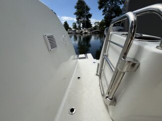 Beneteau Antares 9 OB | Twin Suzuki 200hp | 2019 - Image 54