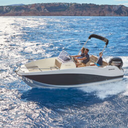 Quicksilver Activ 555 Open+ Mercury 115hp CT (Coming Soon)