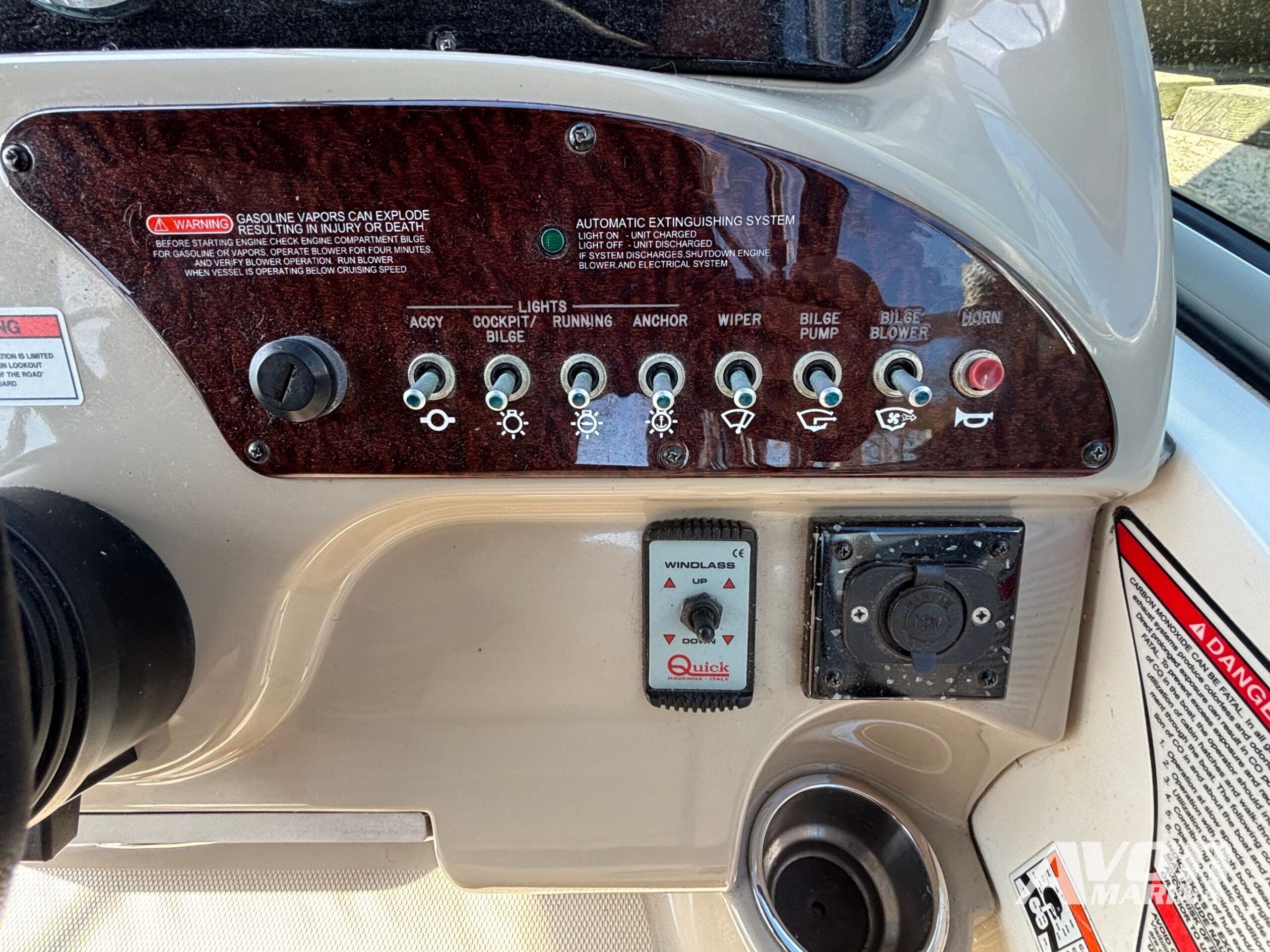 Sea Ray 240 Sundancer | Mercruiser 5.0 | 2007 - Image 11