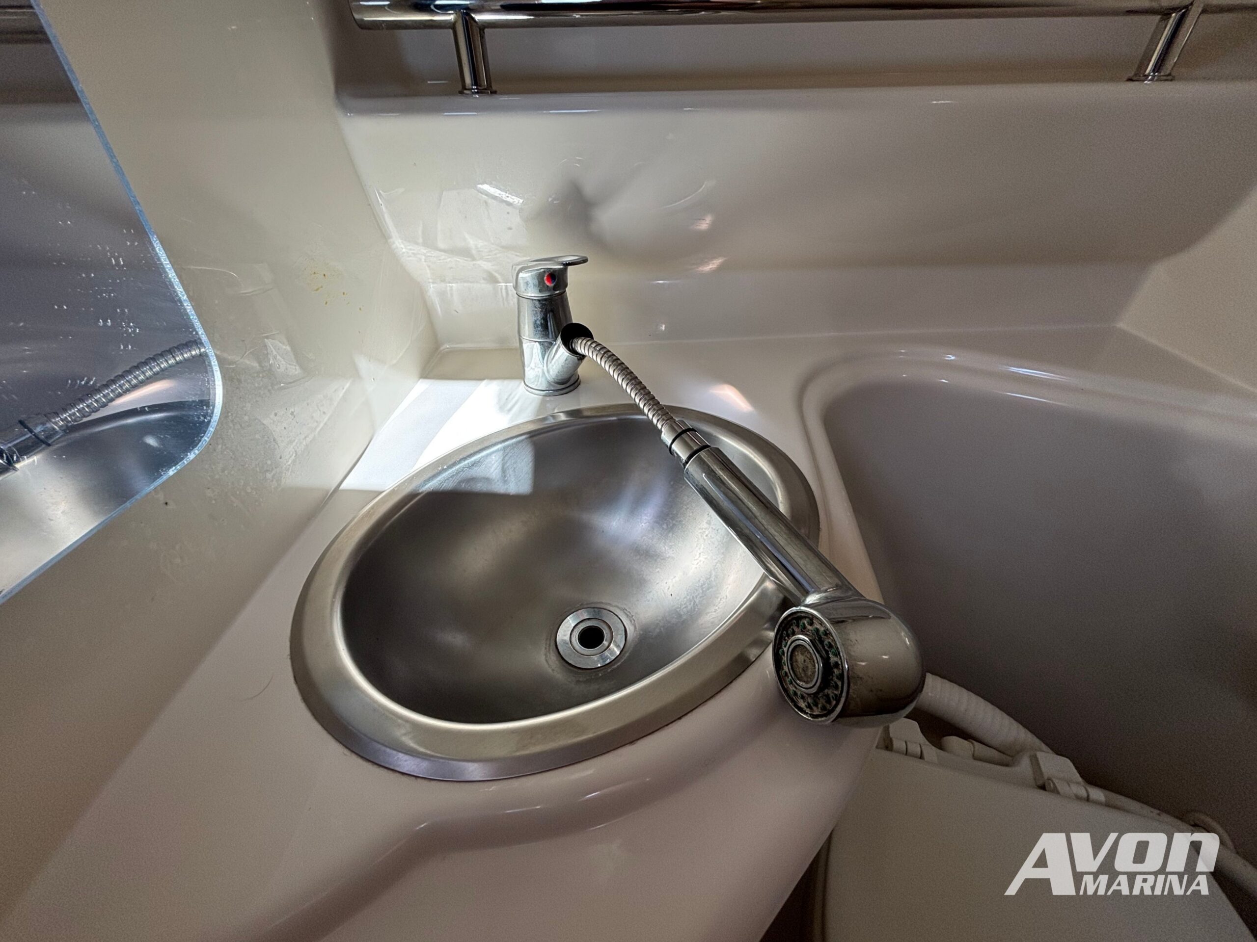 Sea Ray 240 Sundancer | Mercruiser 5.0 | 2007 - Image 33