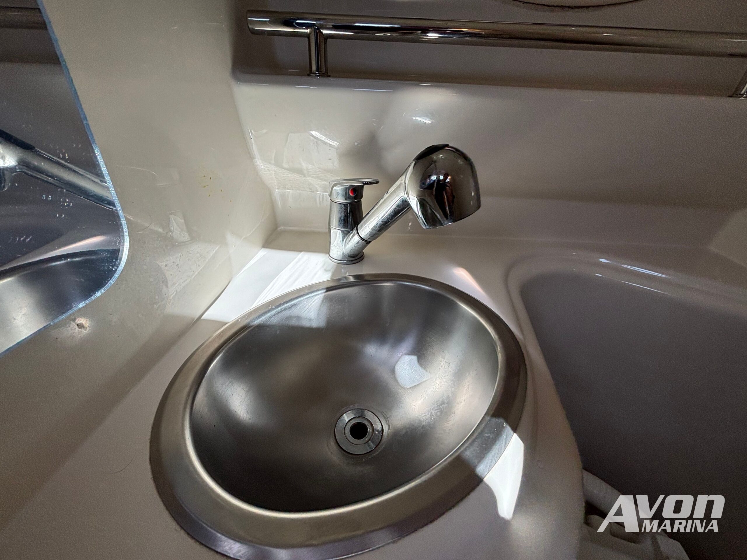 Sea Ray 240 Sundancer | Mercruiser 5.0 | 2007 - Image 32