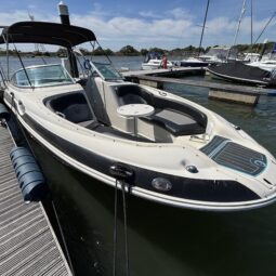 Sea Ray 240 Sundeck | 5.7 Mercruiser  | 2006