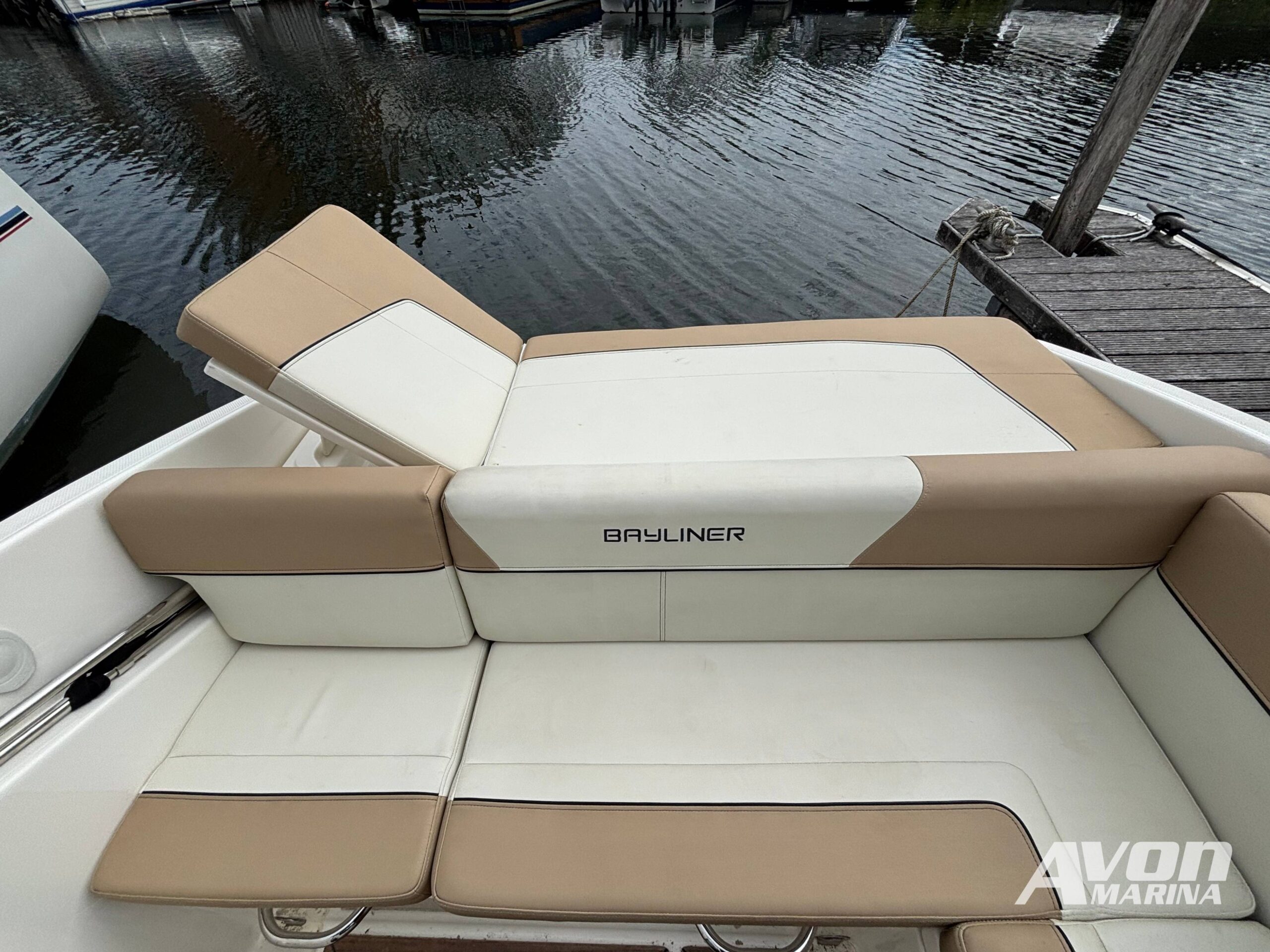Bayliner 742 | Mercruiser 6.2L | 2017 - Image 9