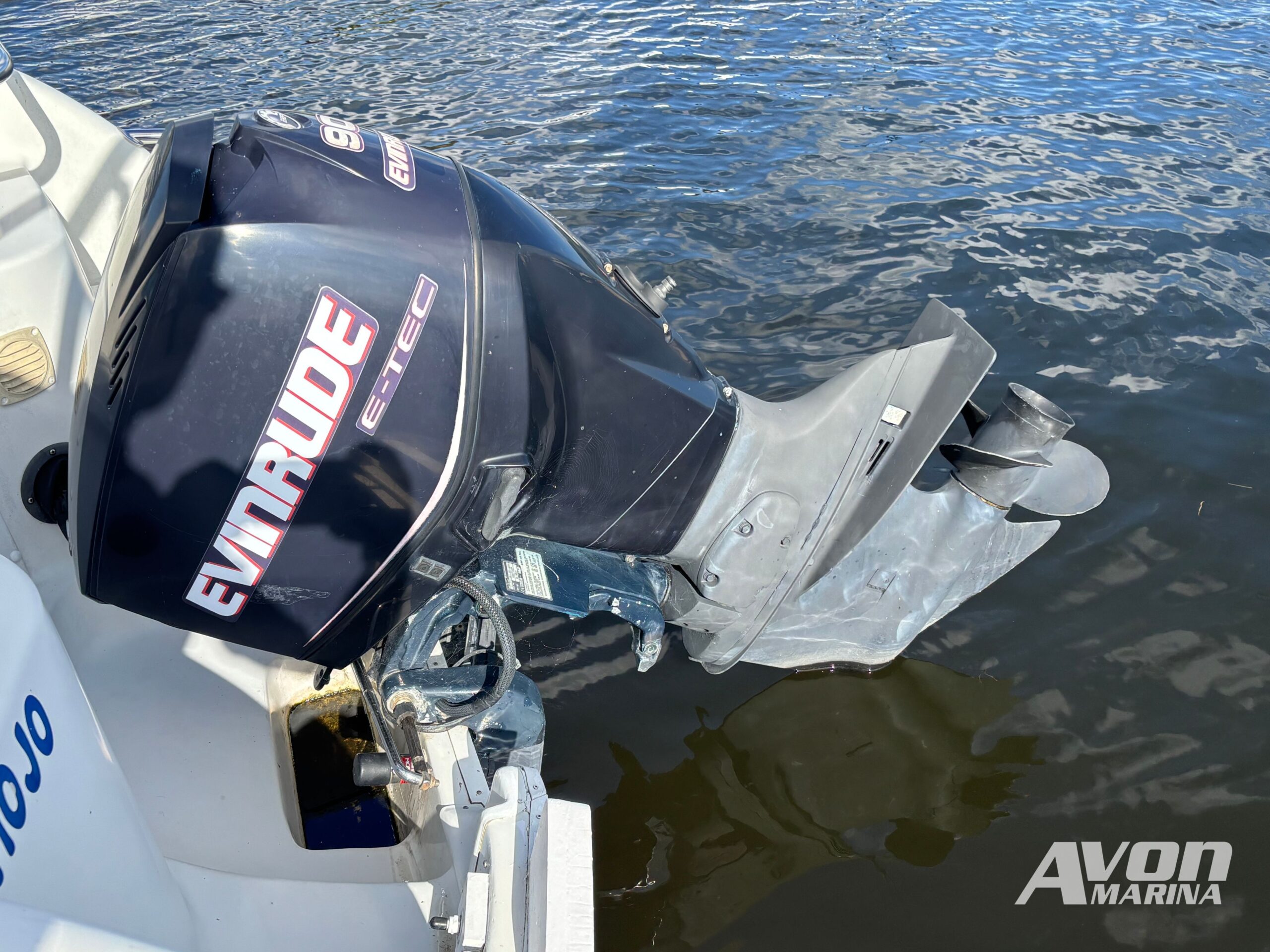 Finnmaster 6100MC | Evinrude 90hp | 2005 - Image 26